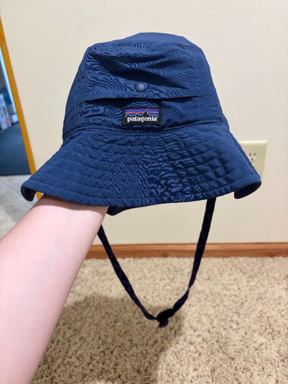 Patagonia Men's Mickledore Bucket Hat Navy Blue Chin Strap